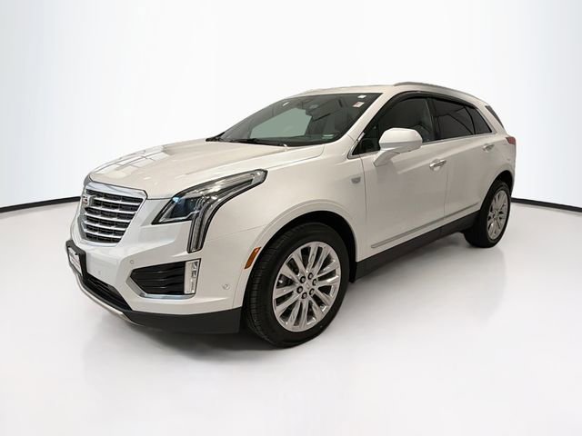 Used 2018 Cadillac XT5 Platinum w/ Driver Assist Package image 3