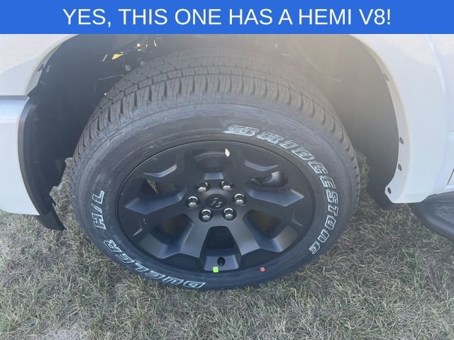New 2026 RAM 1500 4x4 Crew Cab image 4