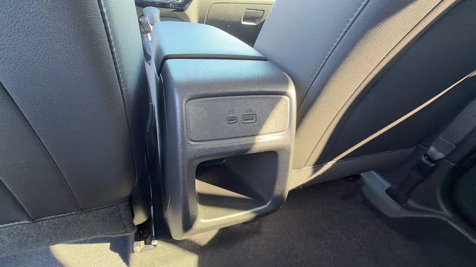 Used 2024 Chevrolet Trax LT FWD image 25