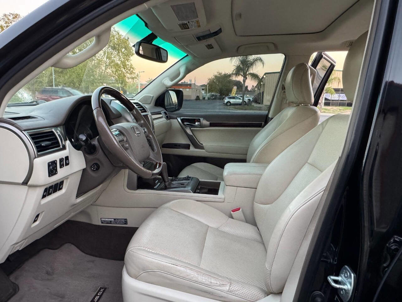 Used 2016 Lexus GX 460 Luxury image 9