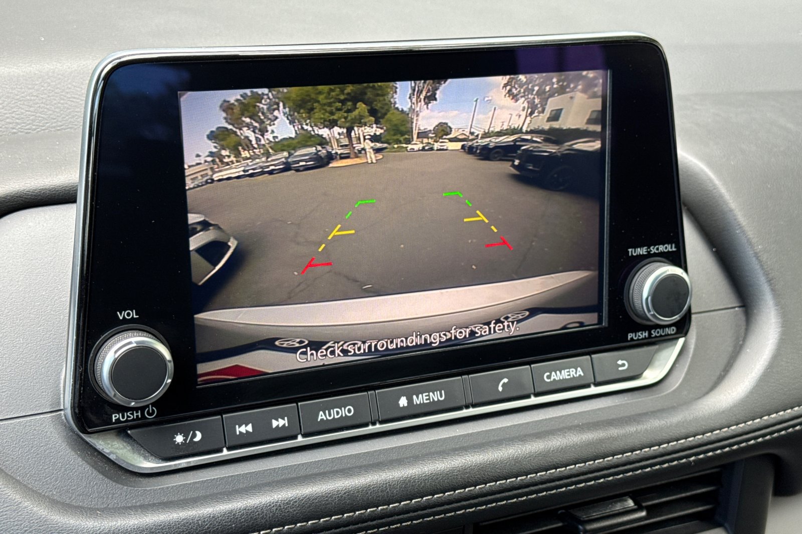 Used 2024 Nissan Rogue S FWD image 20