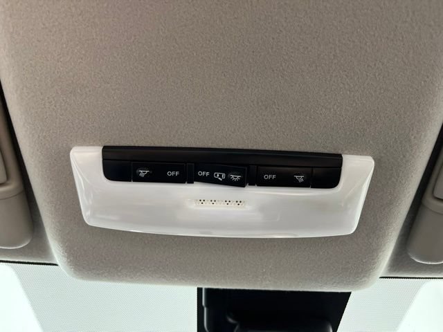 Certified 2025 Nissan Versa S w/ Trunk Package FWD image 32