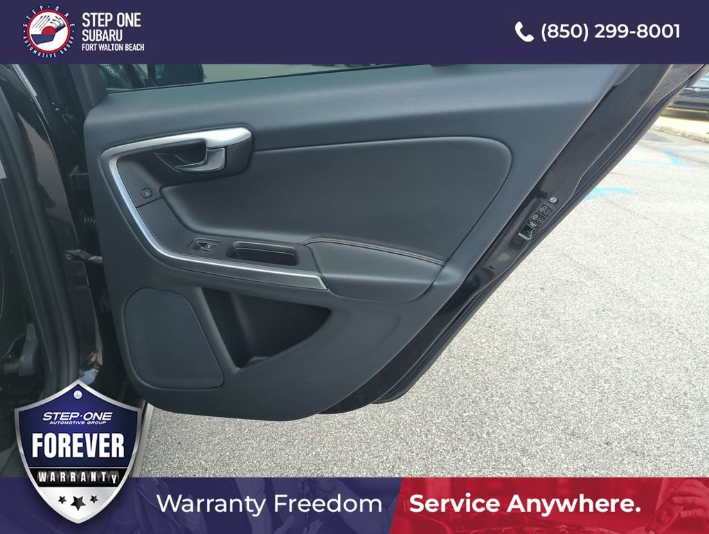 Used 2018 Volvo V60 T5 Cross Country w/ Convenience Package AWD/4WD image 32
