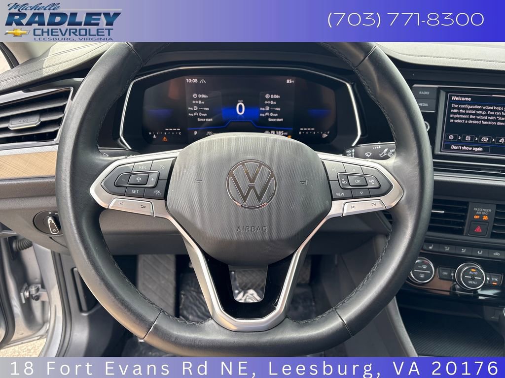 Used 2024 Volkswagen Jetta SE FWD image 15