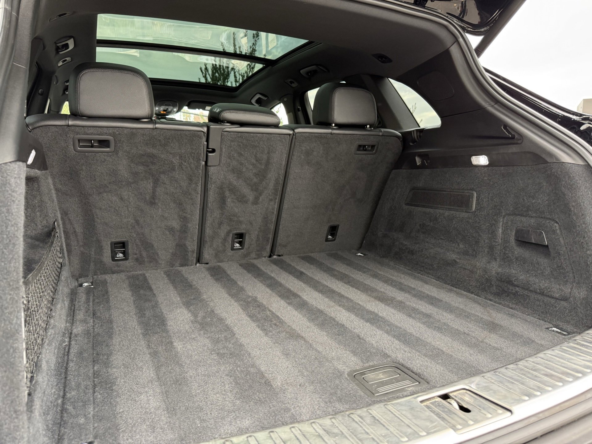 Certified 2024 Porsche Cayenne image 32