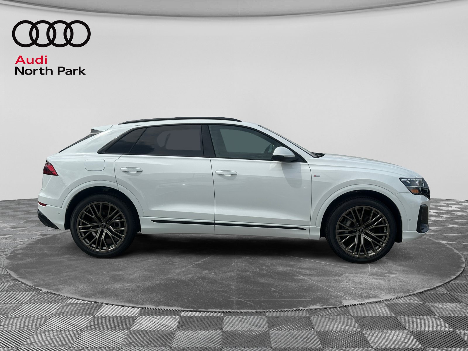 New 2027 Audi Q8 Prestige AWD/4WD image 6