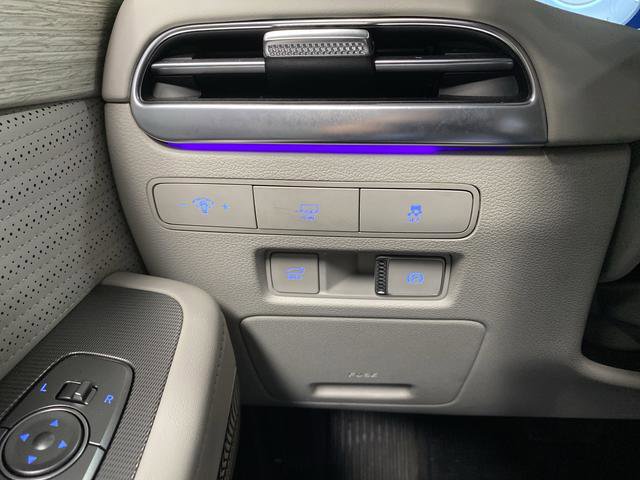 Used 2024 Hyundai Palisade Calligraphy image 27