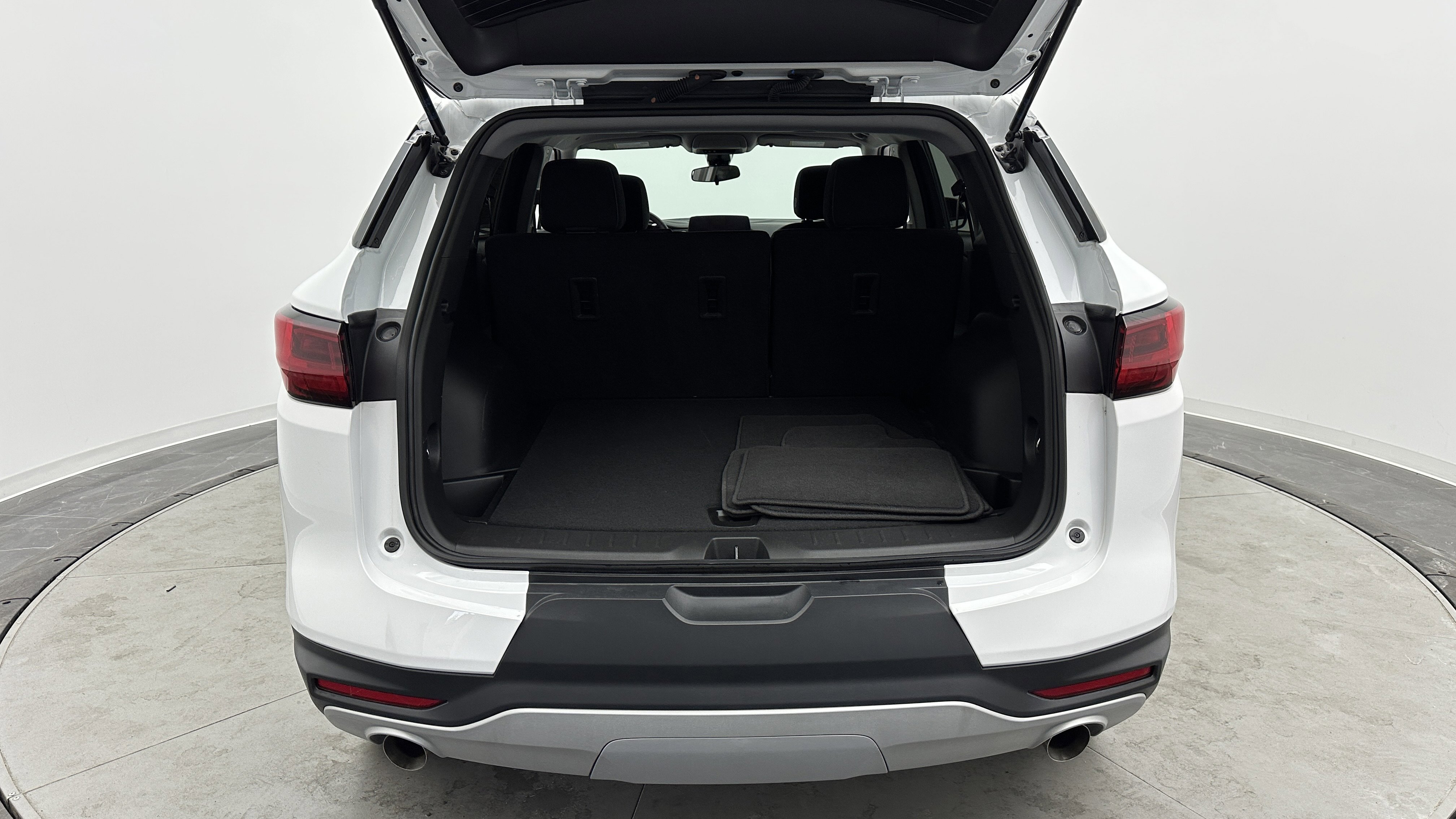 Used 2025 Chevrolet Blazer LT image 29