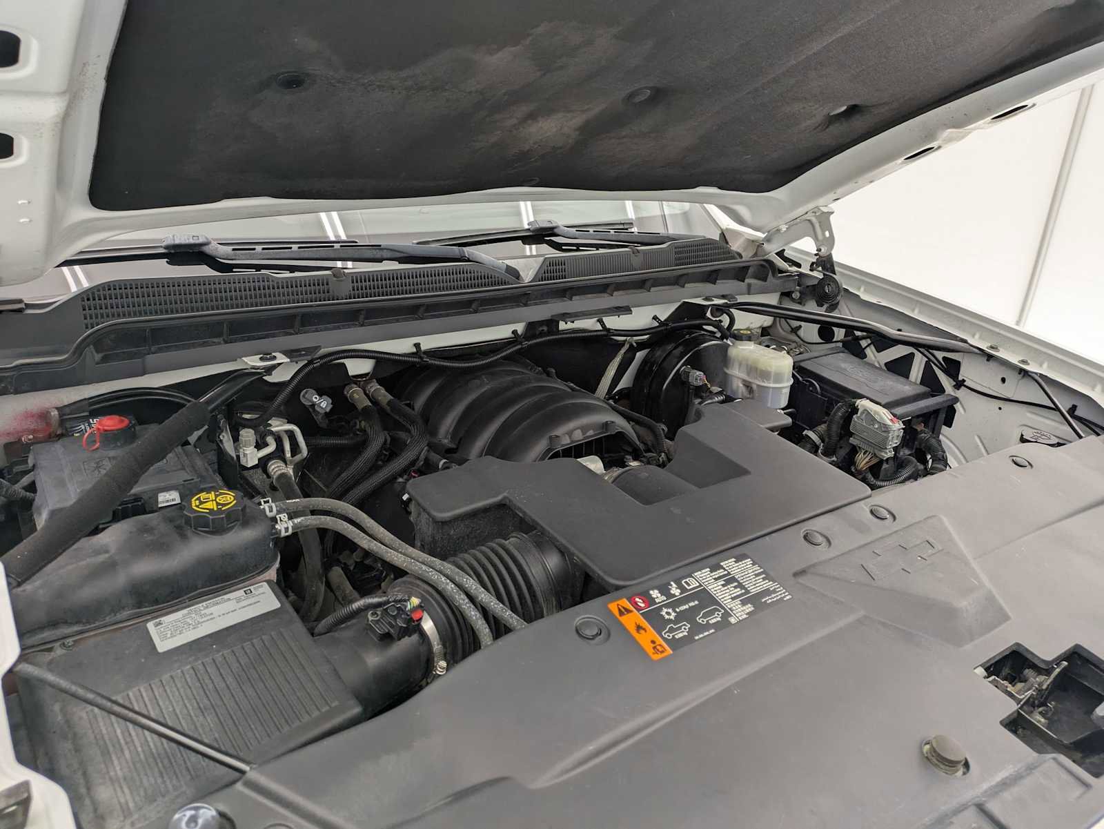 Used 2019 Chevrolet Silverado 1500 LT AWD/4WD image 16
