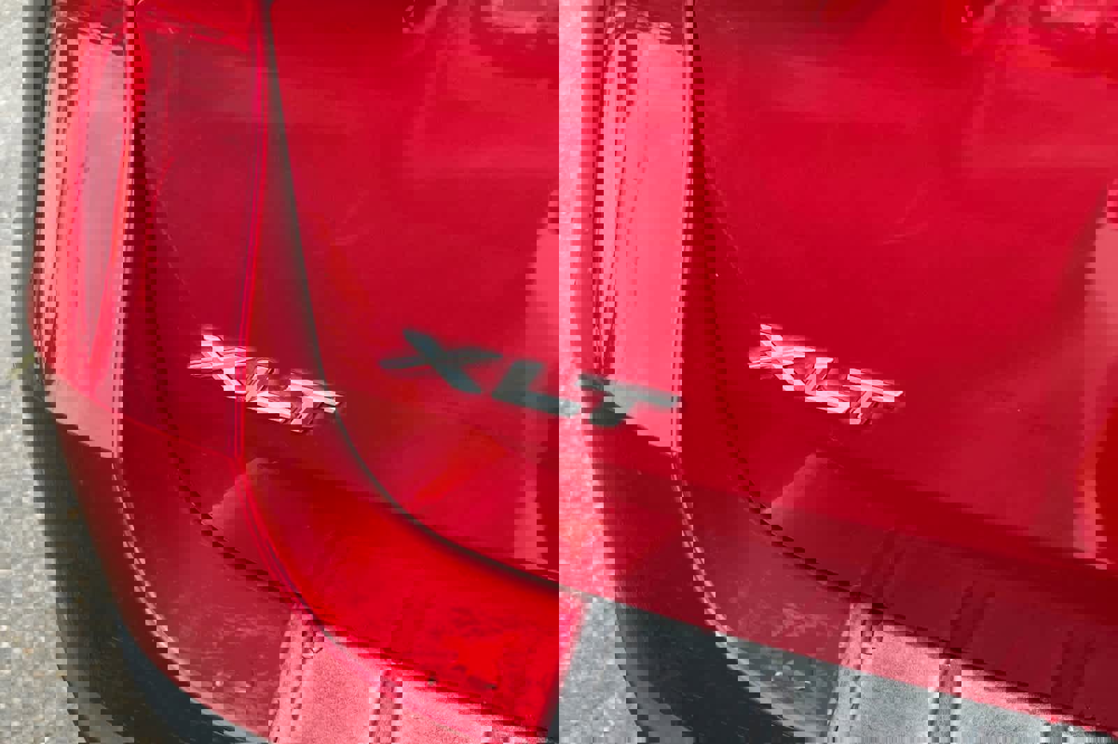 Used 2021 Ford Explorer XLT w/ Equipment Group 202A image 21