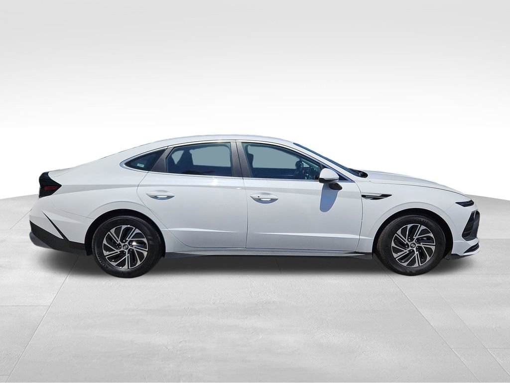 Used 2026 Hyundai Sonata Blue FWD image 6