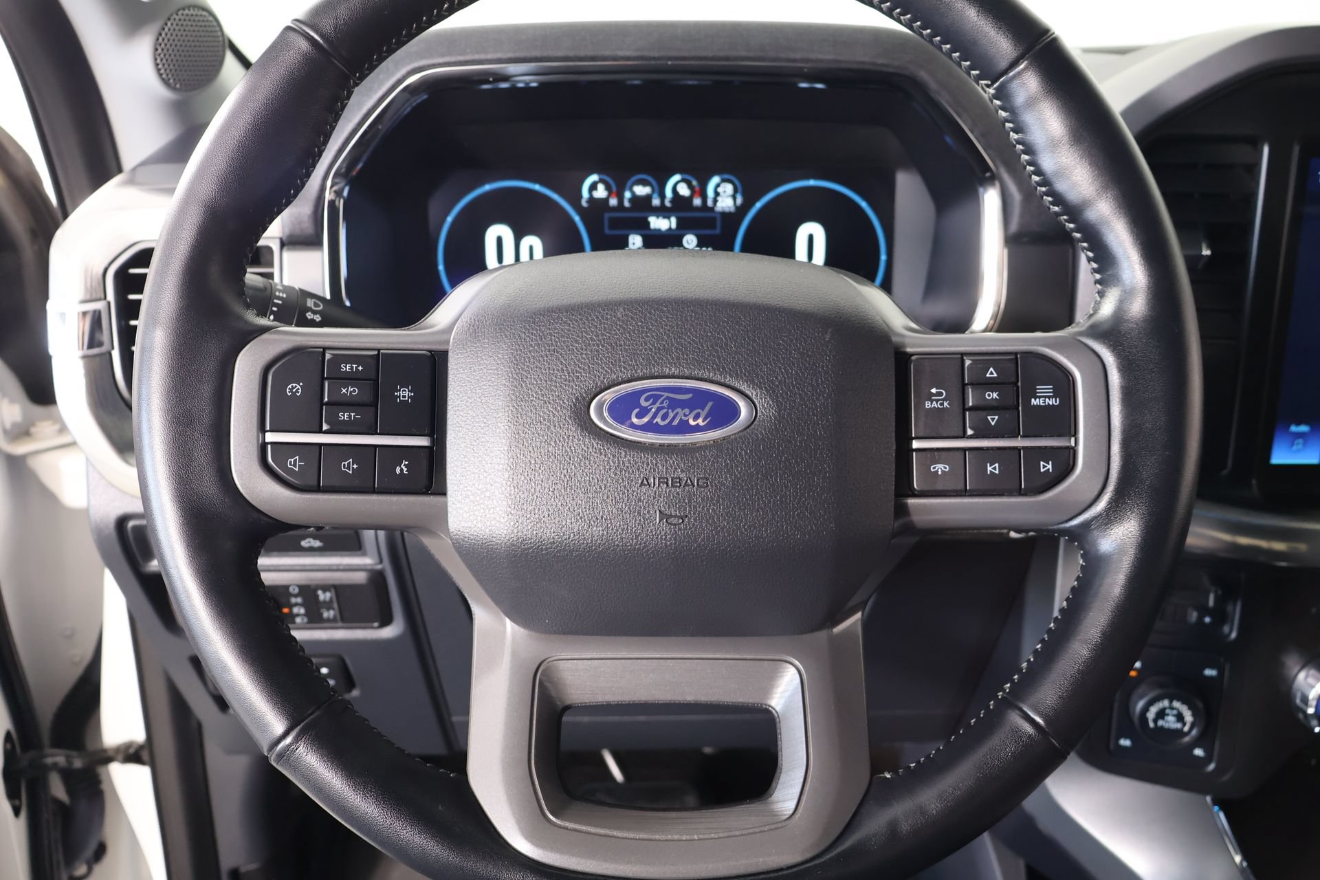 Used 2021 Ford F150 Lariat AWD/4WD image 3