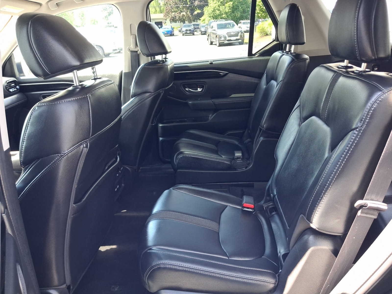 Used 2023 Honda Pilot Touring image 18