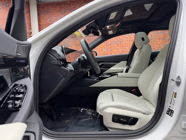 Used 2026 BMW 530i xDrive AWD/4WD image 22