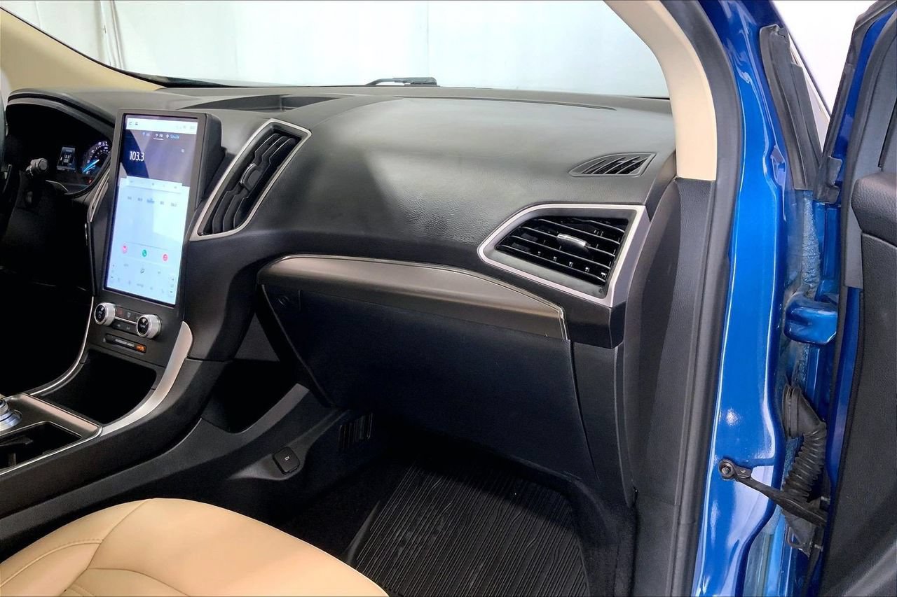 Used 2022 Ford Edge SEL w/ Convenience Package AWD/4WD image 16