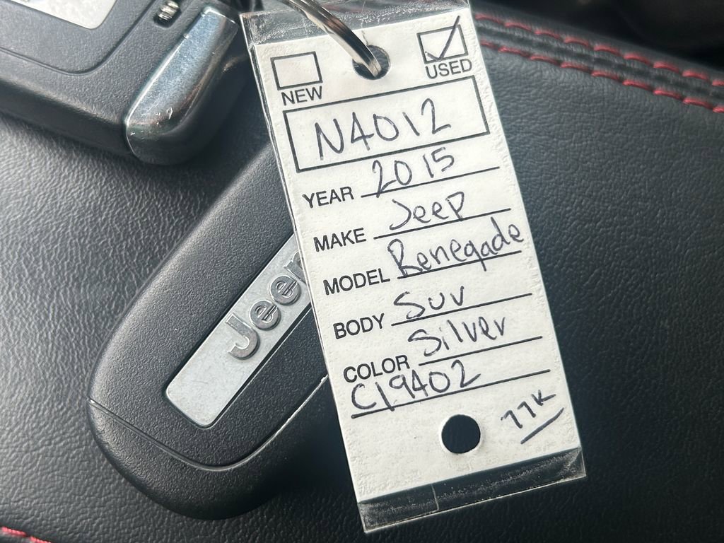 Used 2015 Jeep Renegade Trailhawk w/ Cold Weather Group image 34