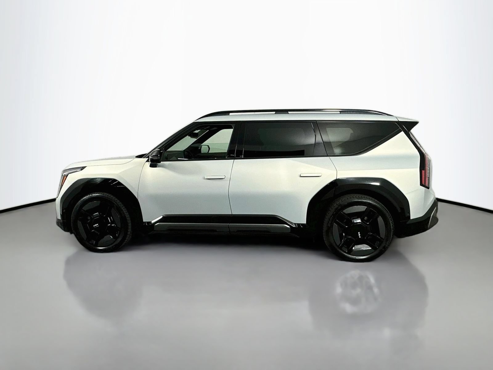 Used 2024 Kia EV9 GT-Line AWD/4WD image 4