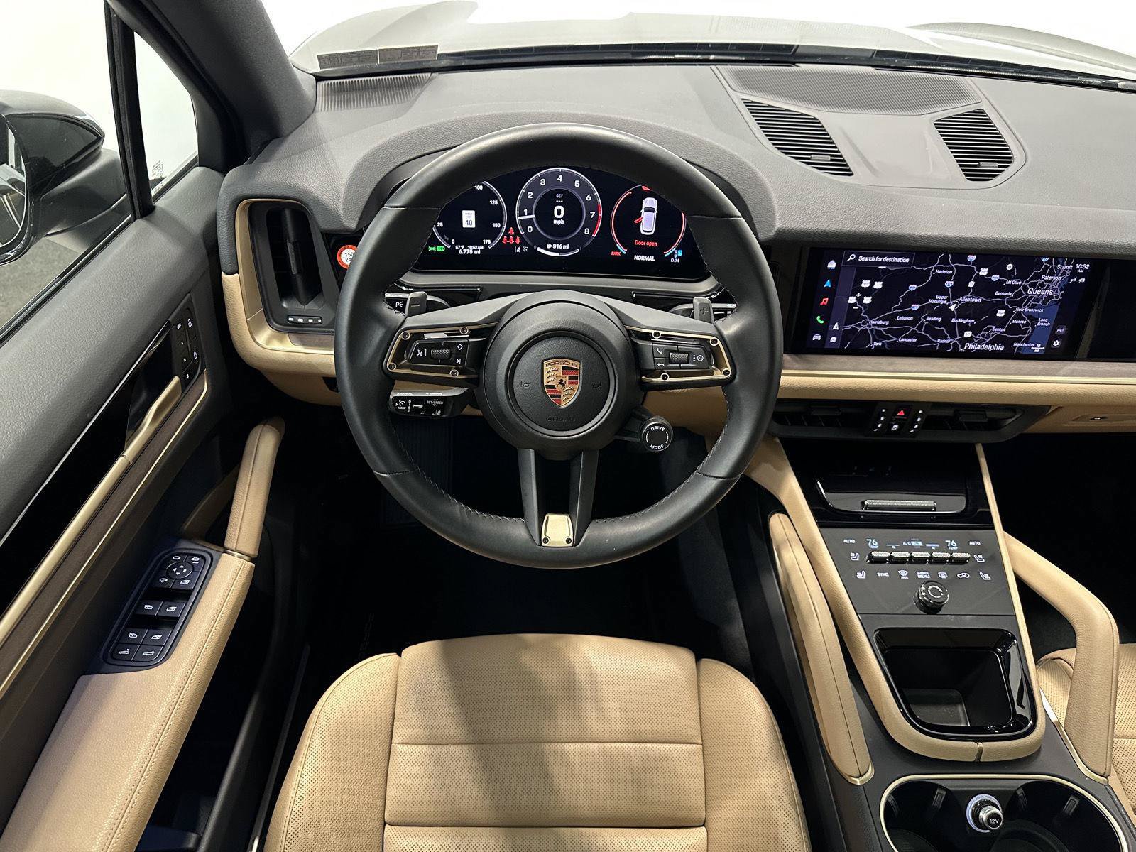 Used 2026 Porsche Cayenne AWD/4WD image 26