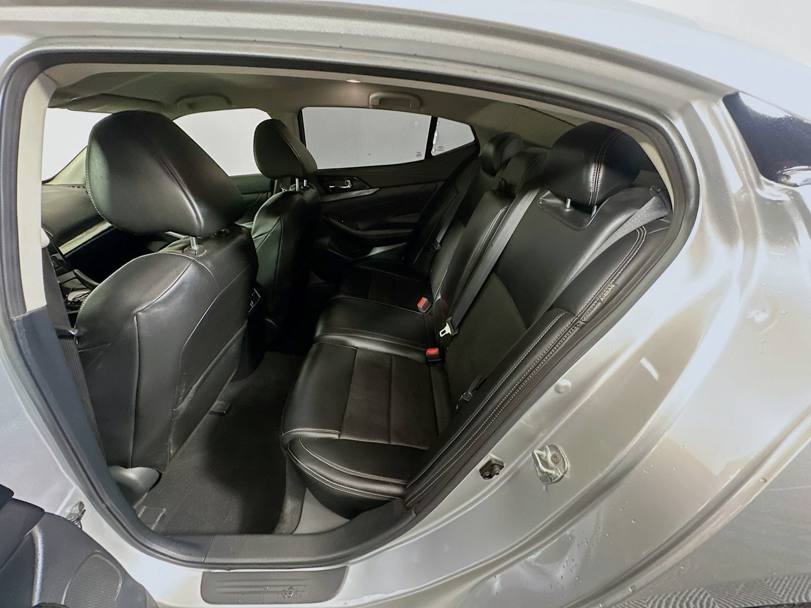 Used 2022 Nissan Maxima SV w/ Floor Mat Group FWD image 25