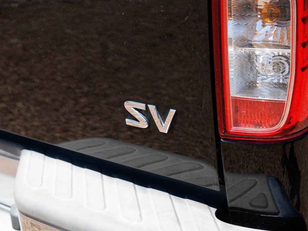 Used 2012 Nissan Frontier SV RWD image 6