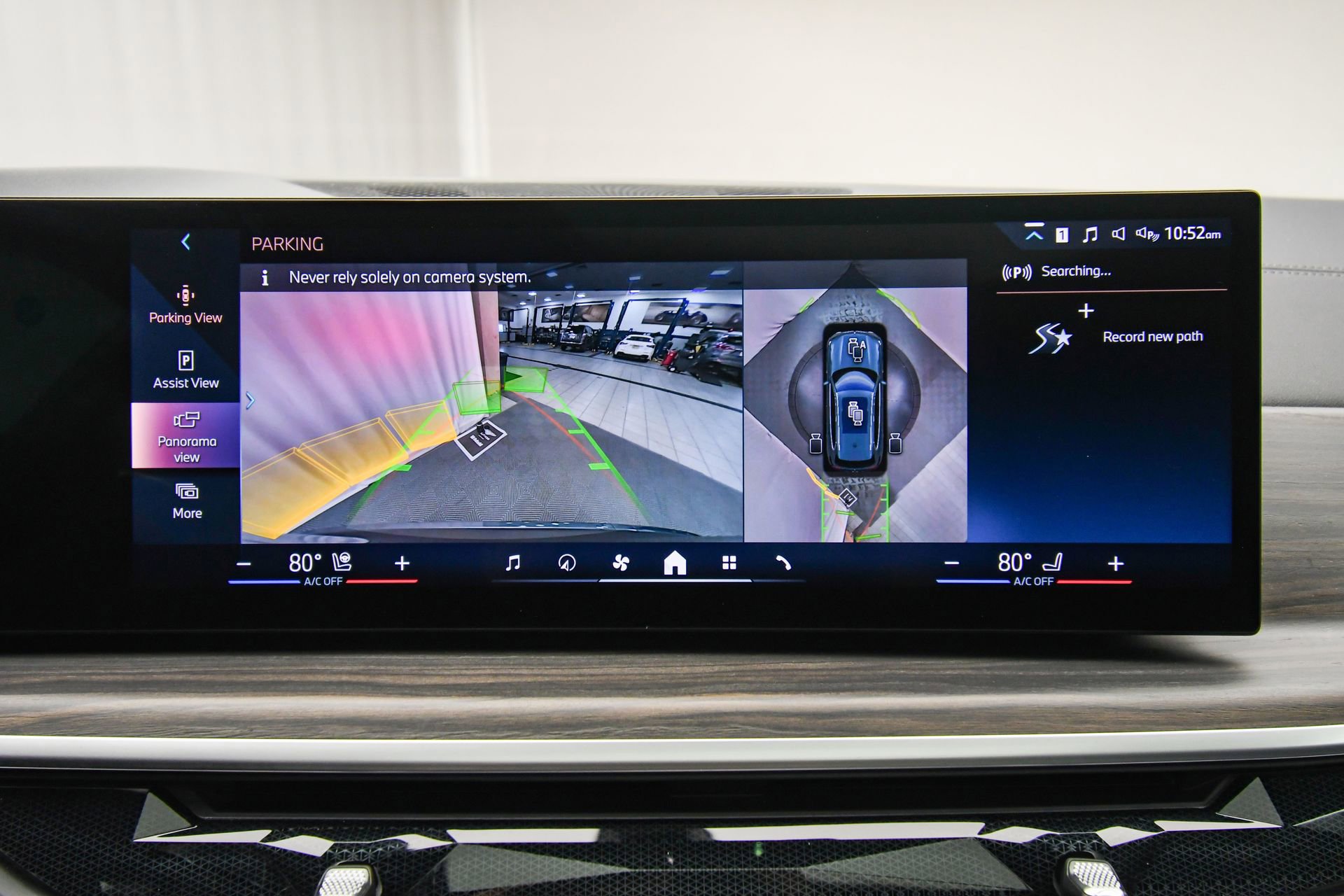 Used 2024 BMW X5 xDrive40i w/ Parking Assistance Package image 42