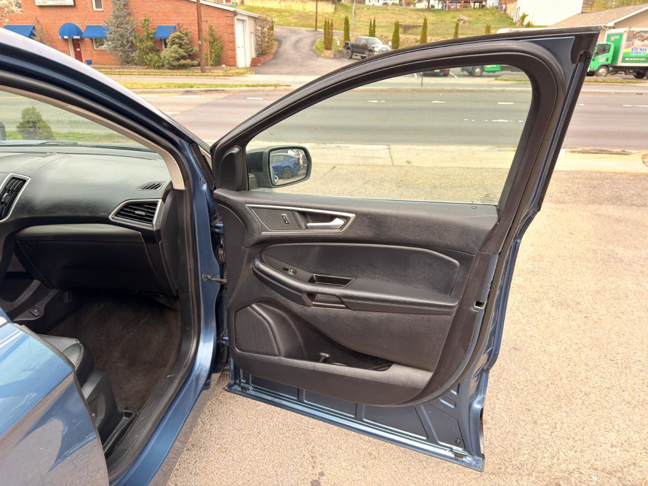 Used 2018 Ford Edge SEL w/ Equipment Group 201A image 16