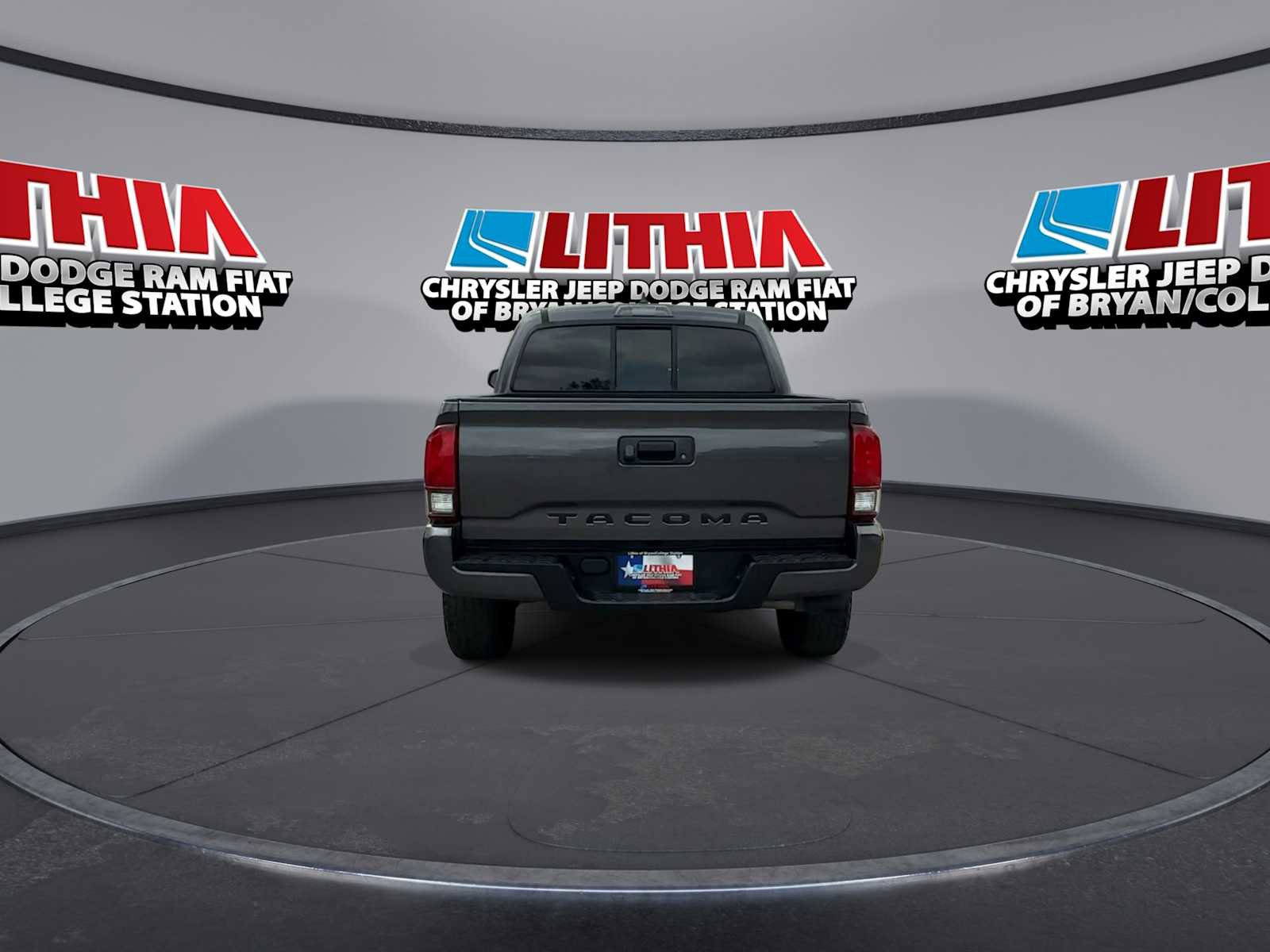 Used 2021 Toyota Tacoma SR w/ SR Convenience Package image 7