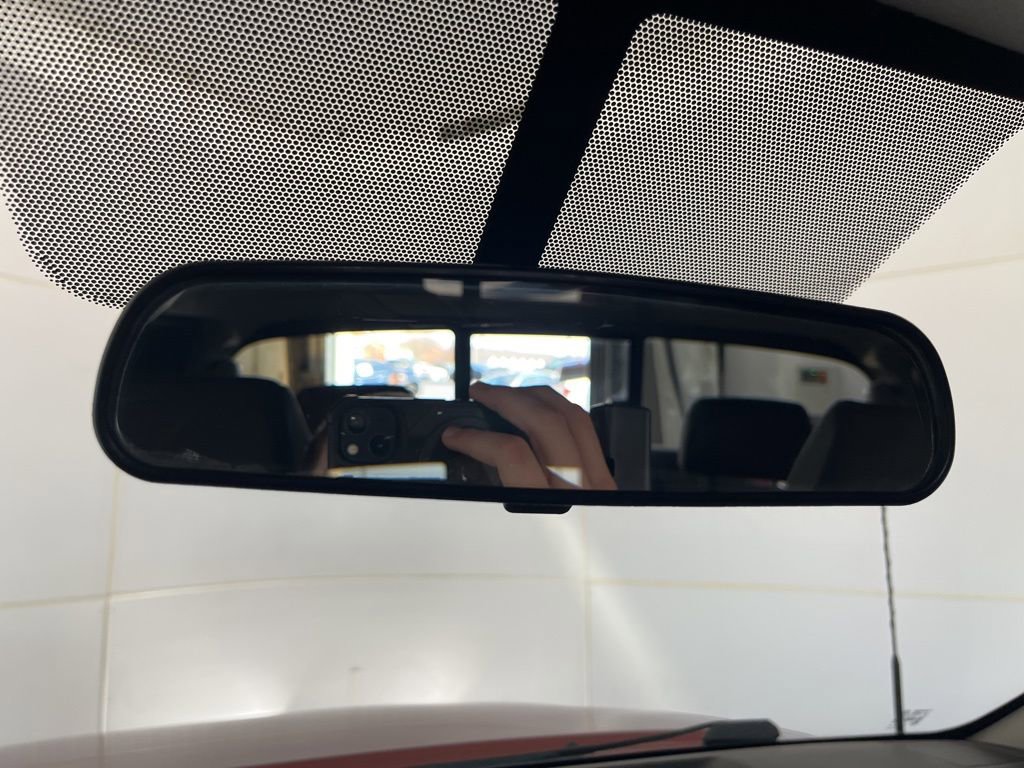 Used 2018 Nissan Frontier SV image 60