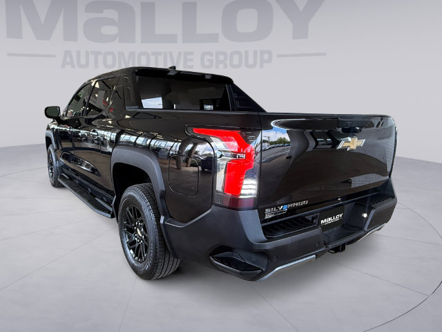 Used 2026 Chevrolet Silverado EV LT AWD/4WD image 3