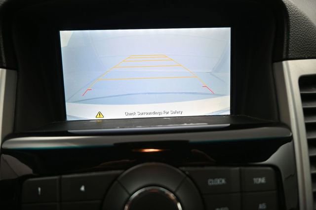 Used 2016 Chevrolet Cruze LT w/ Sun And Sound Package FWD image 3