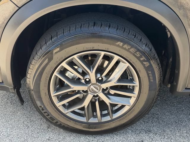 Used 2024 Nissan Rogue S FWD image 18