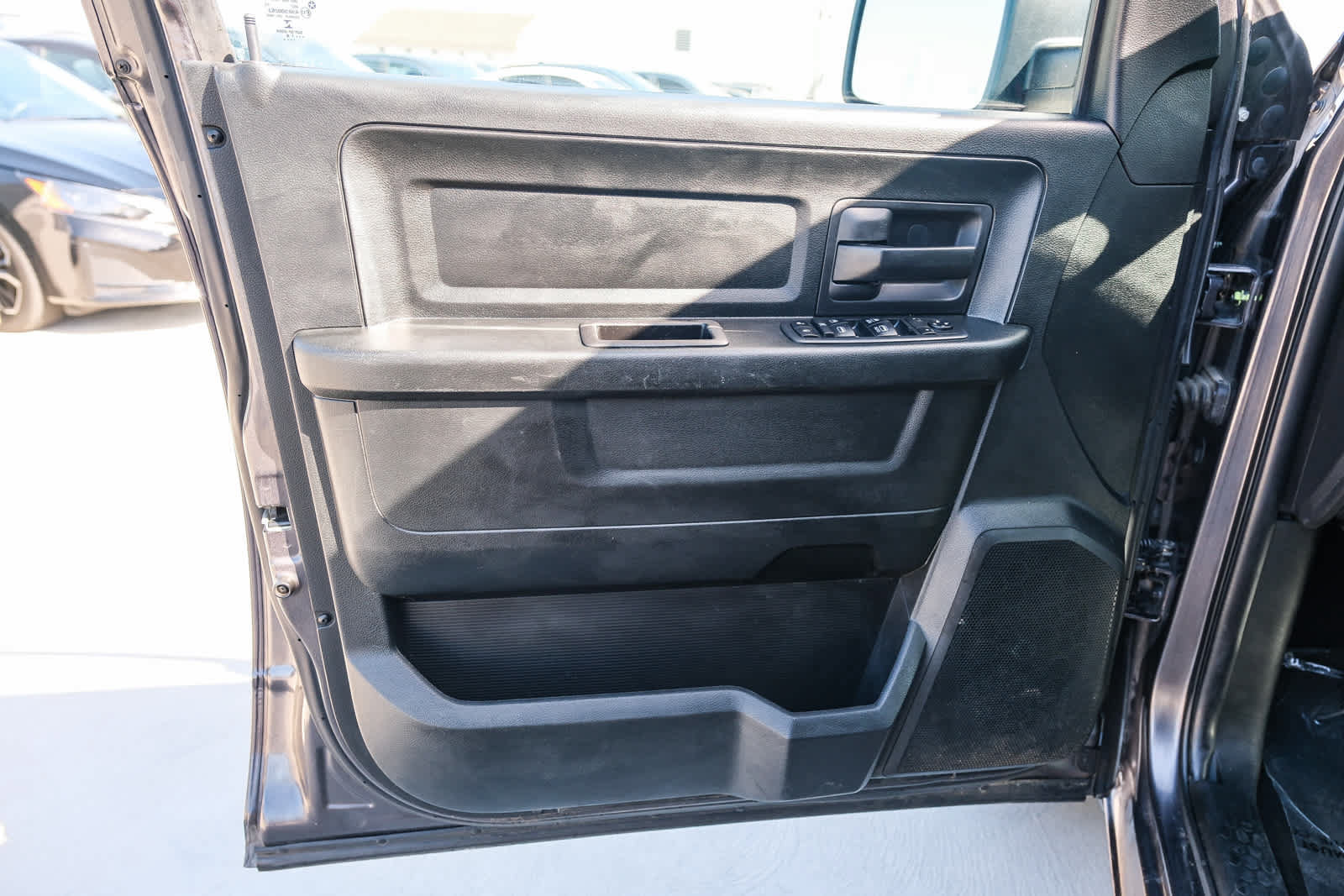 Used 2018 RAM 1500 Express w/ Express Value Package RWD image 25