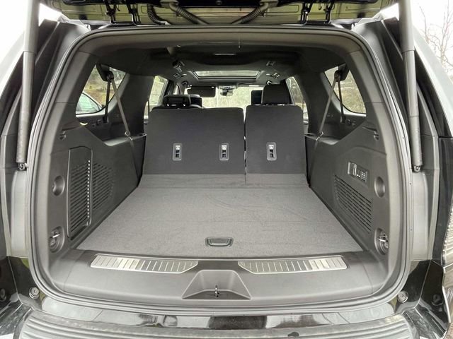 New 2026 Chevrolet Suburban High Country image 10