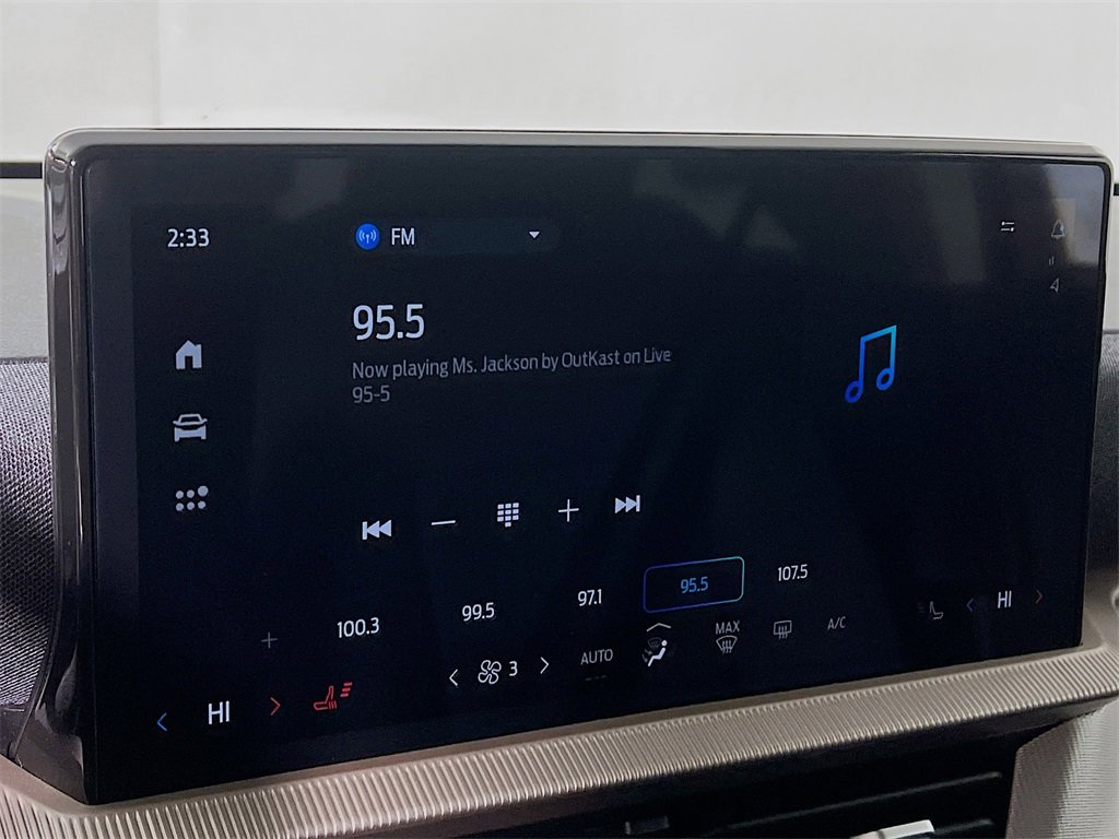 Used 2025 Ford Explorer Active image 14