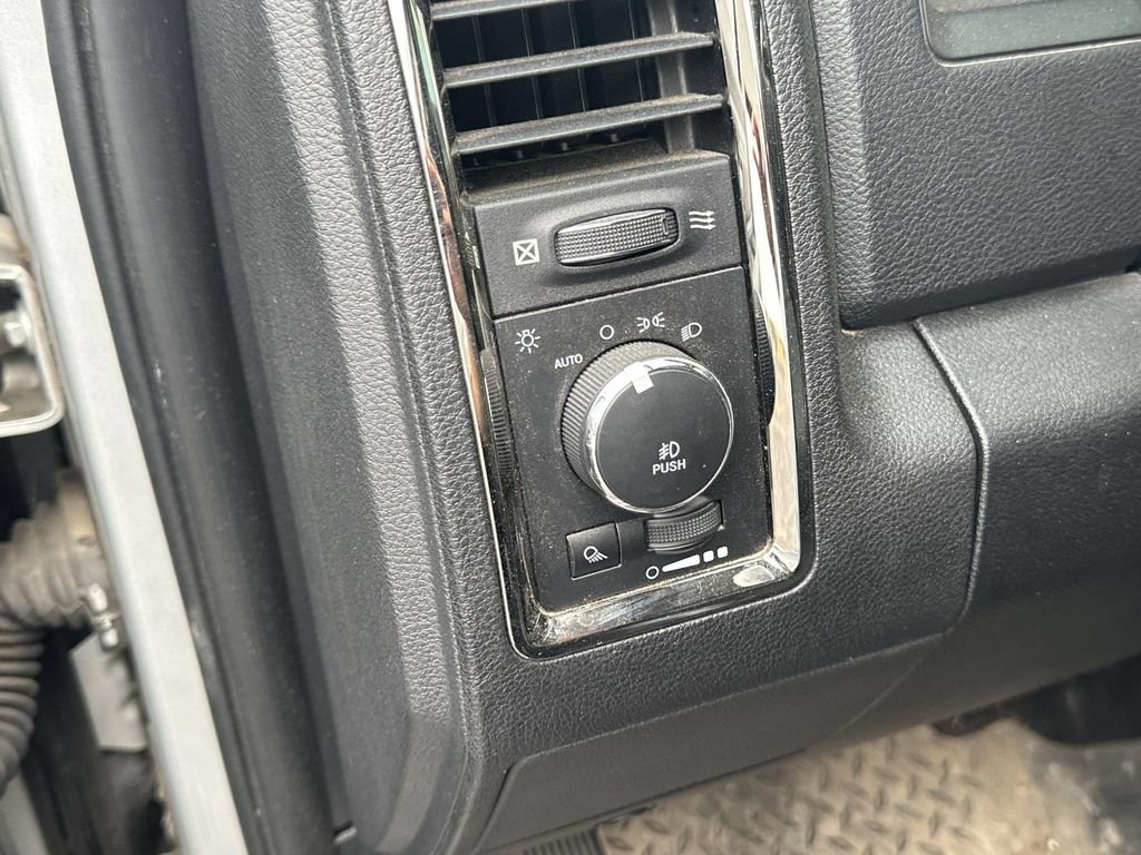 Used 2017 RAM 1500 Sport w/ Premium Sound Group AWD/4WD image 19