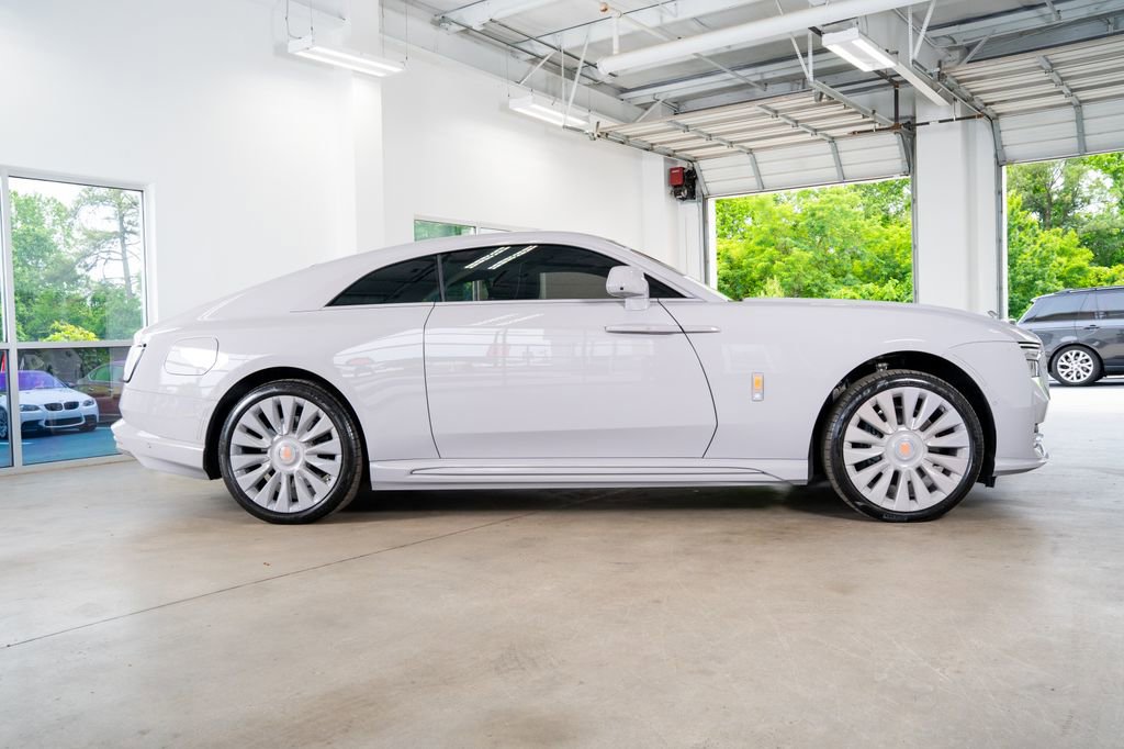 Used 2024 Rolls-Royce Spectre w/ Spectre Launch Package AWD/4WD image 12