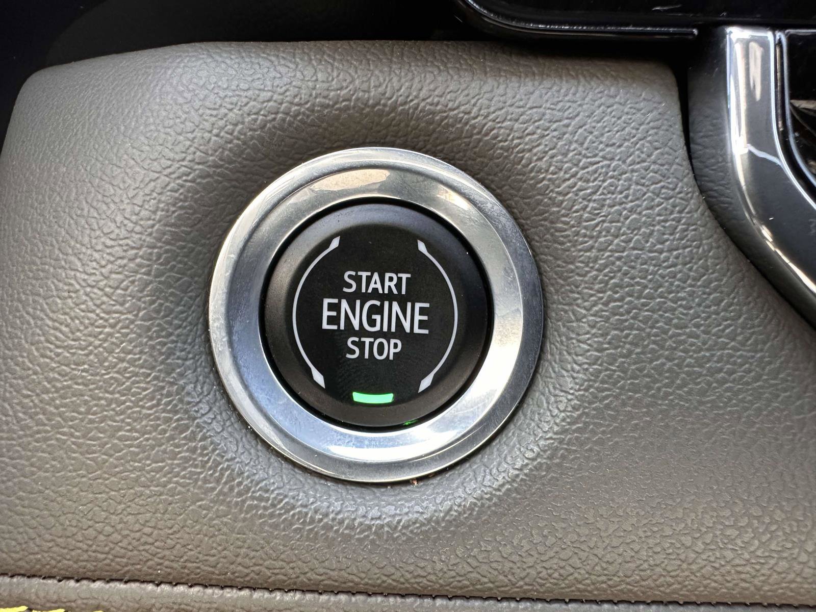 Used 2023 Chevrolet Colorado ZR2 w/ ZR2 Convenience Package III AWD/4WD image 24