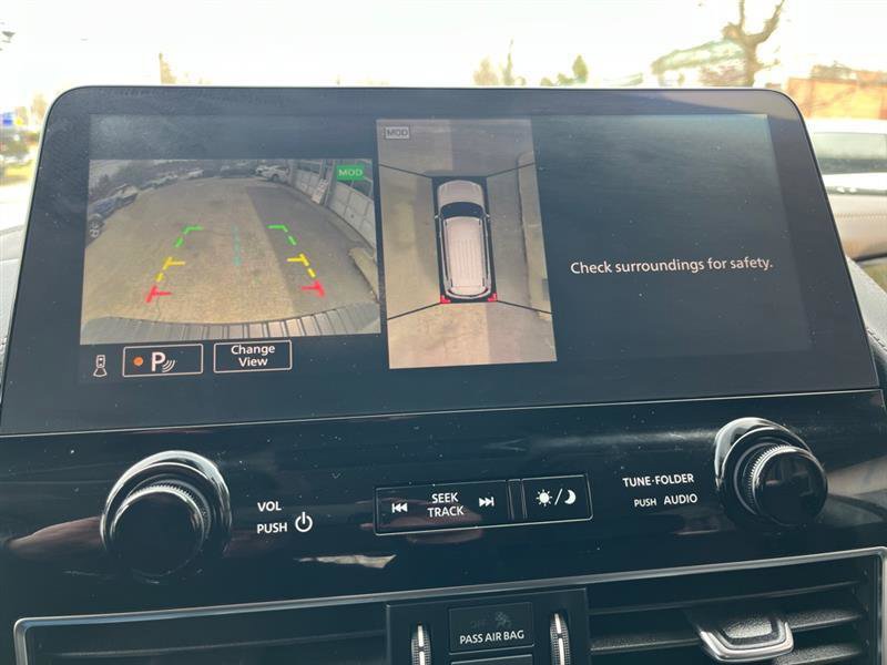 Used 2021 Nissan Armada Platinum w/ Captain's Chairs Package image 17