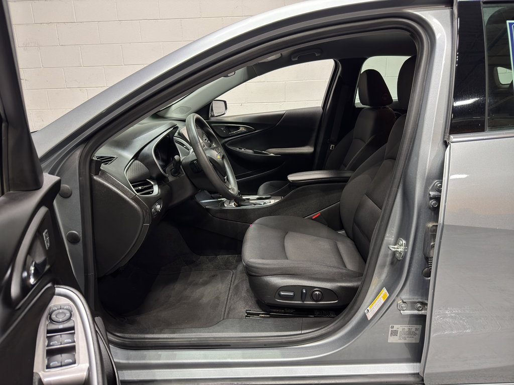 Used 2024 Chevrolet Malibu LT image 13