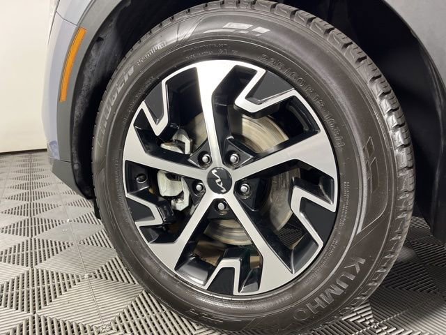 Used 2024 Kia Sportage EX image 12