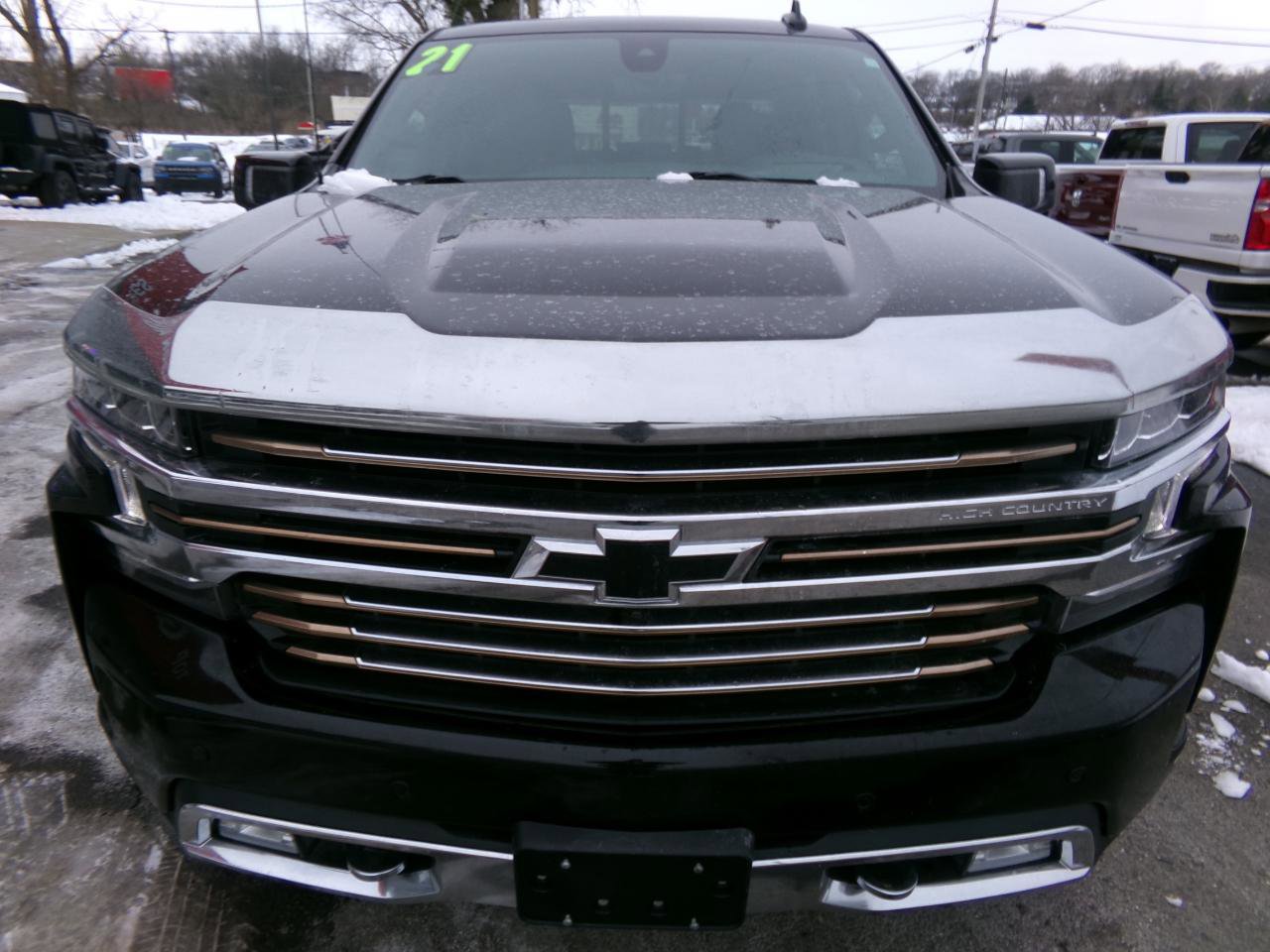 Used 2021 Chevrolet Silverado 1500 High Country w/ Technology Package image 8