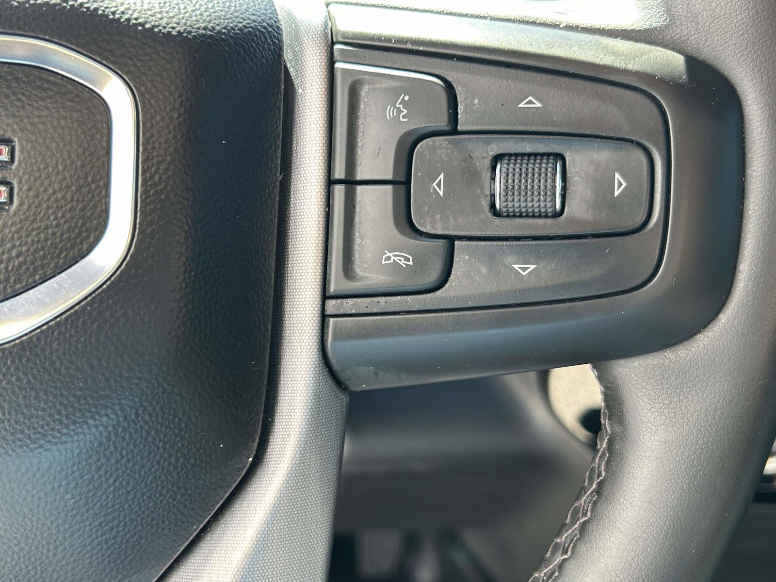 Used 2024 GMC Sierra 1500 SLT image 19