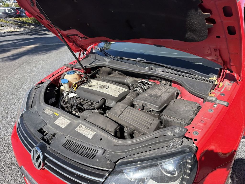 Used 2015 Volkswagen Eos Final Edition image 27