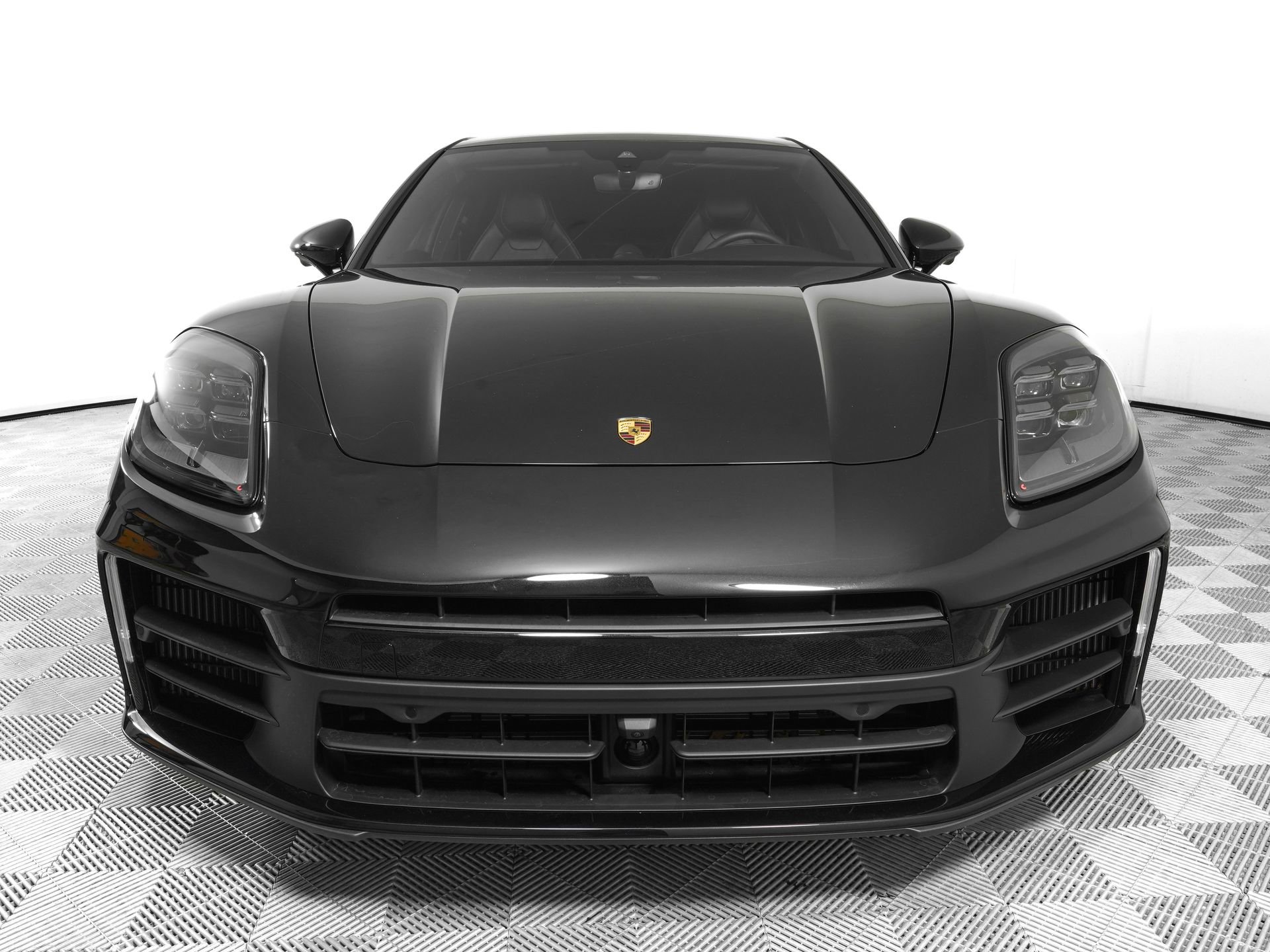 Used 2026 Porsche Panamera 4 AWD/4WD image 2