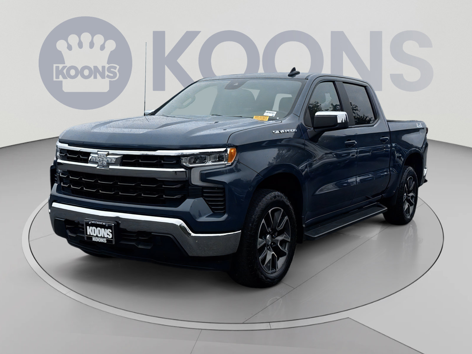 Used 2024 Chevrolet Silverado 1500 LT AWD/4WD image 5