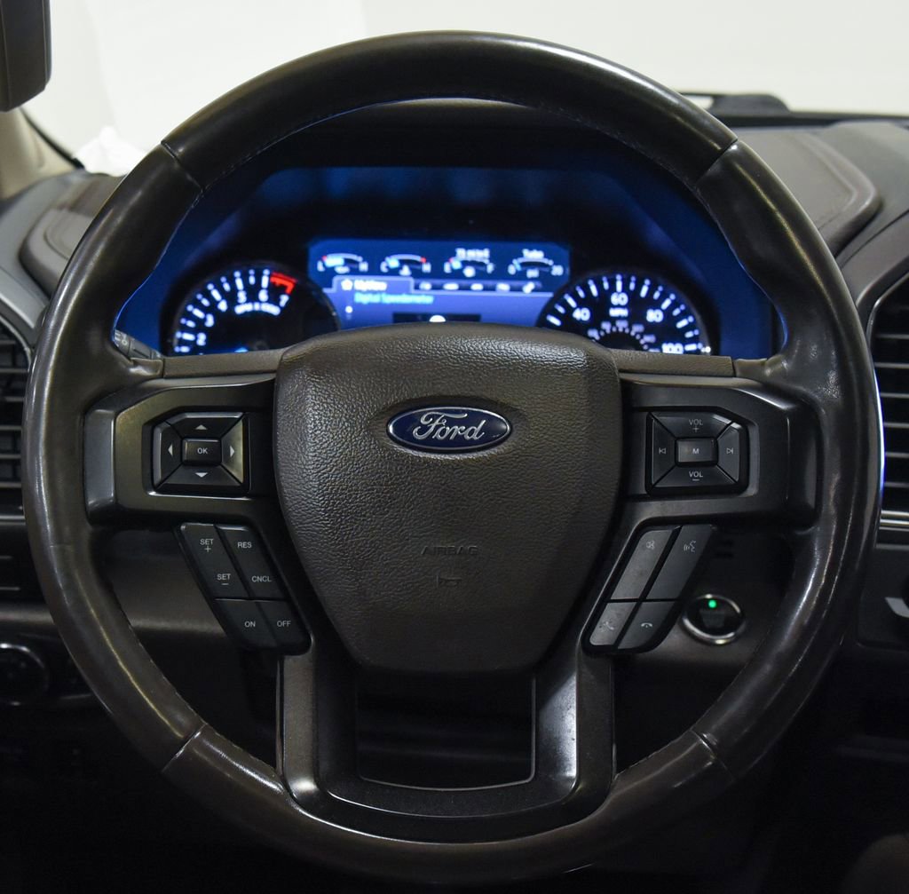 Used 2020 Ford Expedition Limited image 32