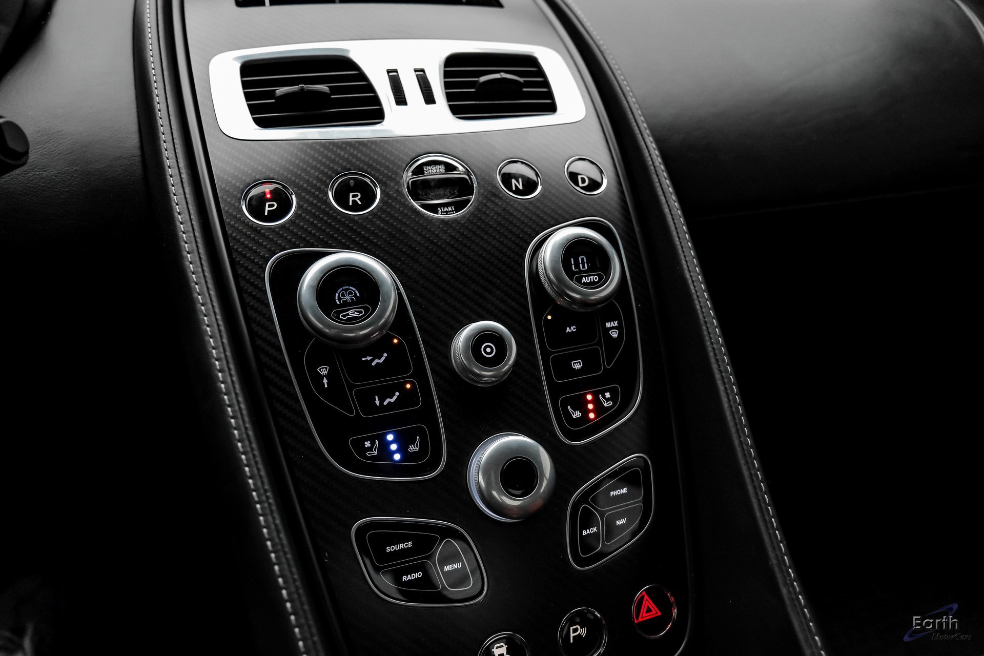 Used 2014 Aston Martin Vanquish Coupe image 43