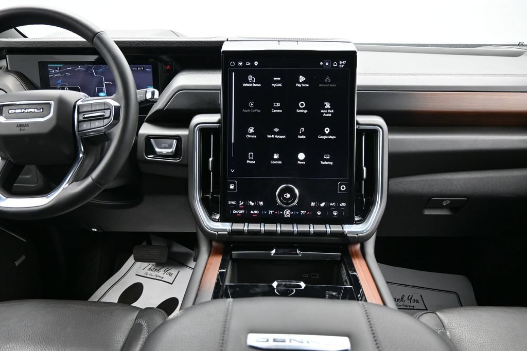 Used 2025 GMC Yukon XL Denali AWD/4WD image 18