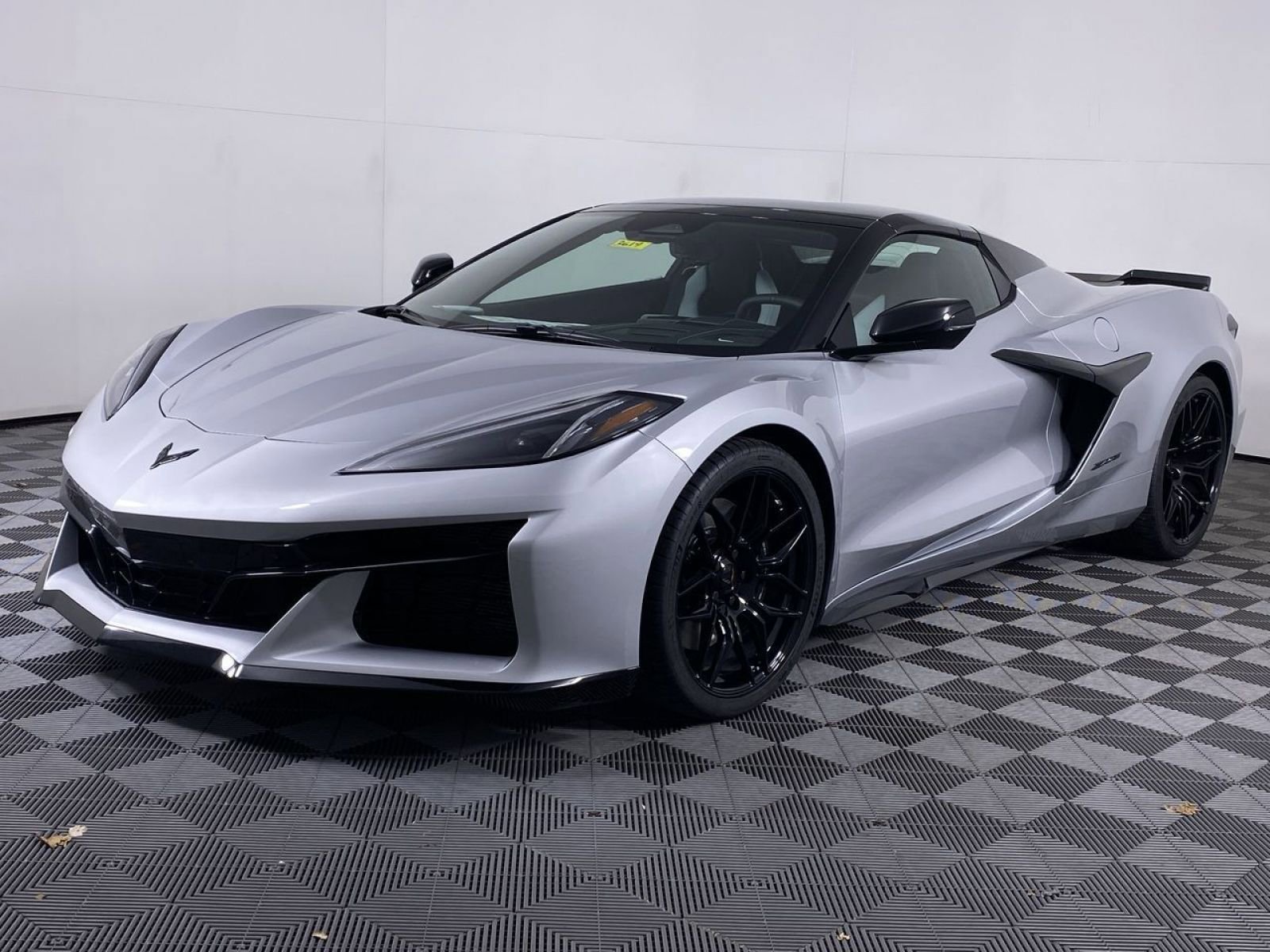 New 2026 Chevrolet Corvette Z06 w/ Stealth Interior Trim Package RWD image 17