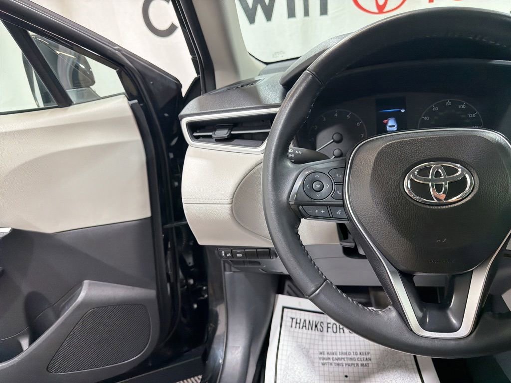 Used 2024 Toyota Corolla Cross LE w/ Moonroof Package AWD/4WD image 26